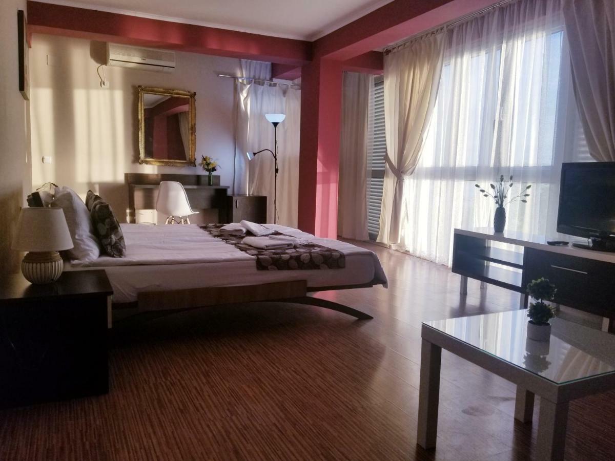 Vila Ineks Ohrid Hotel Esterno foto