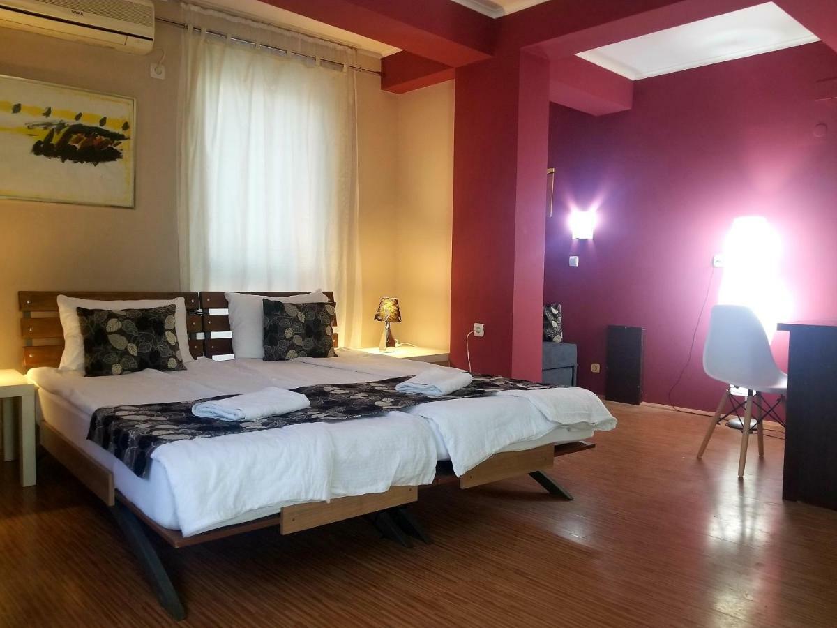 Vila Ineks Ohrid Hotel Esterno foto