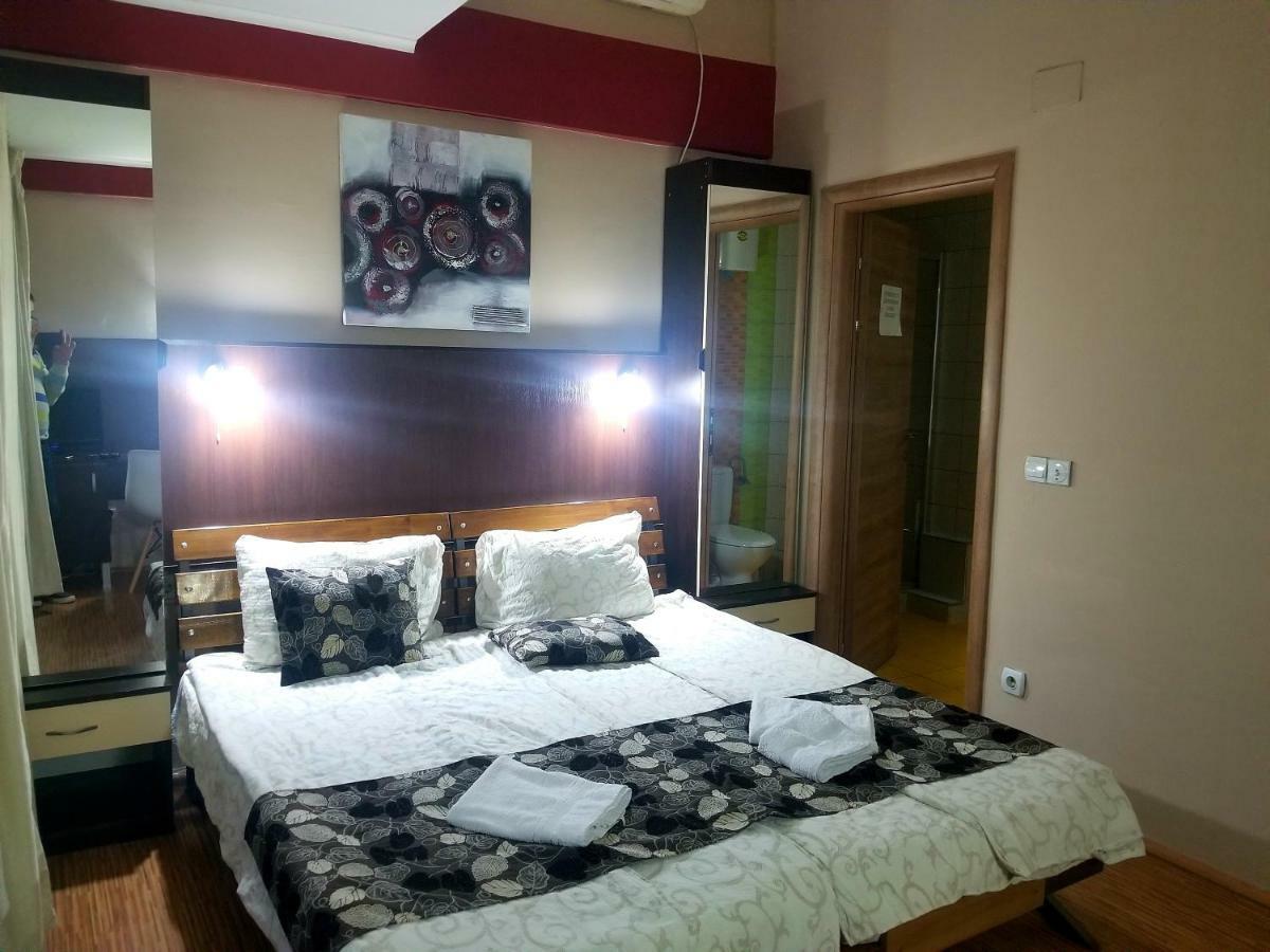 Vila Ineks Ohrid Hotel Esterno foto